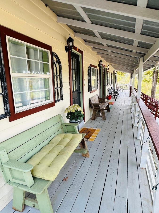 Acorn Hideaways Canton Unwind At Green Gables Suite For Up To 3 Экстерьер фото